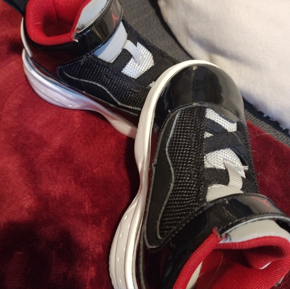 Sz. 7c Jordans - Picture 5 of 6